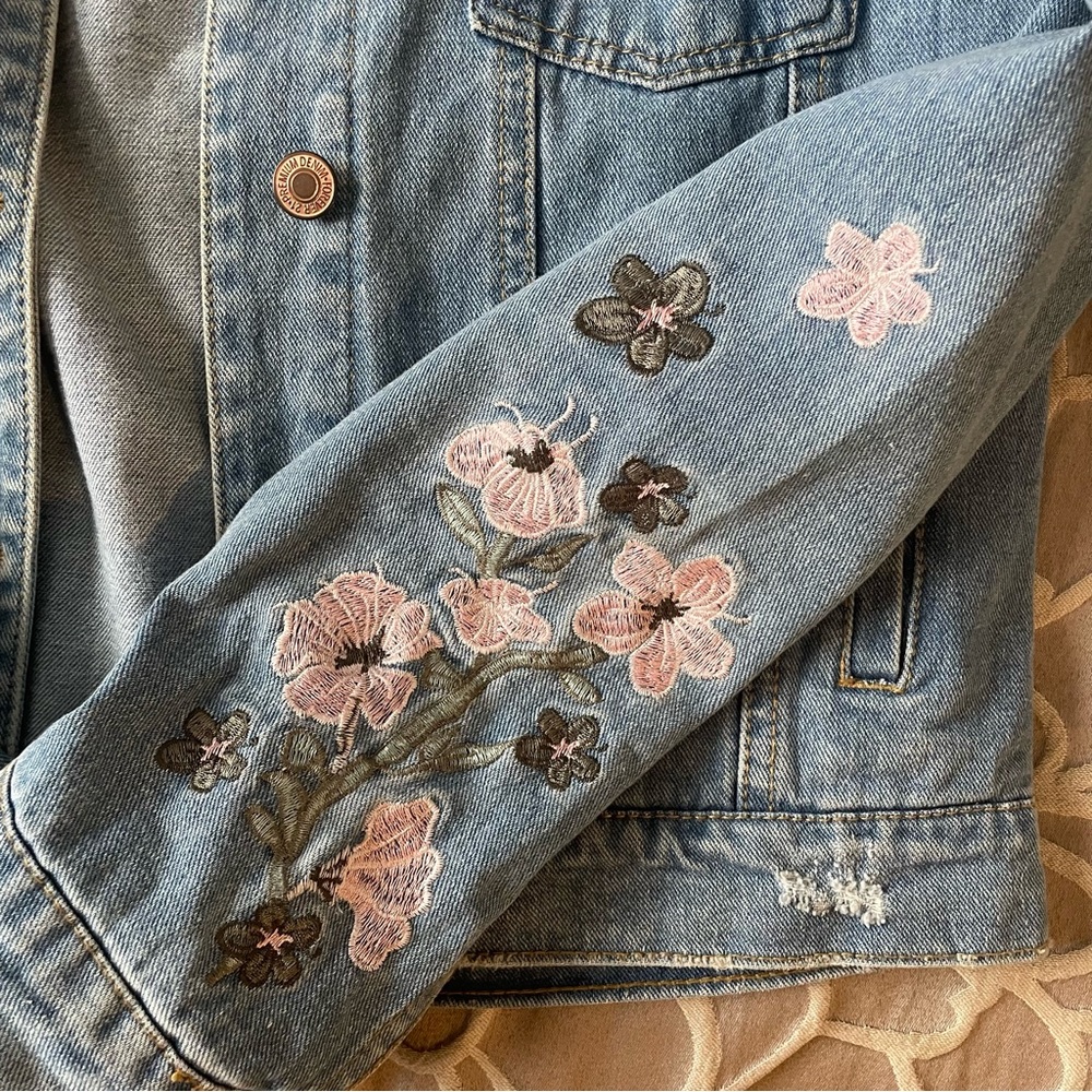 Floral Denim Jacket - Picture 3 of 5